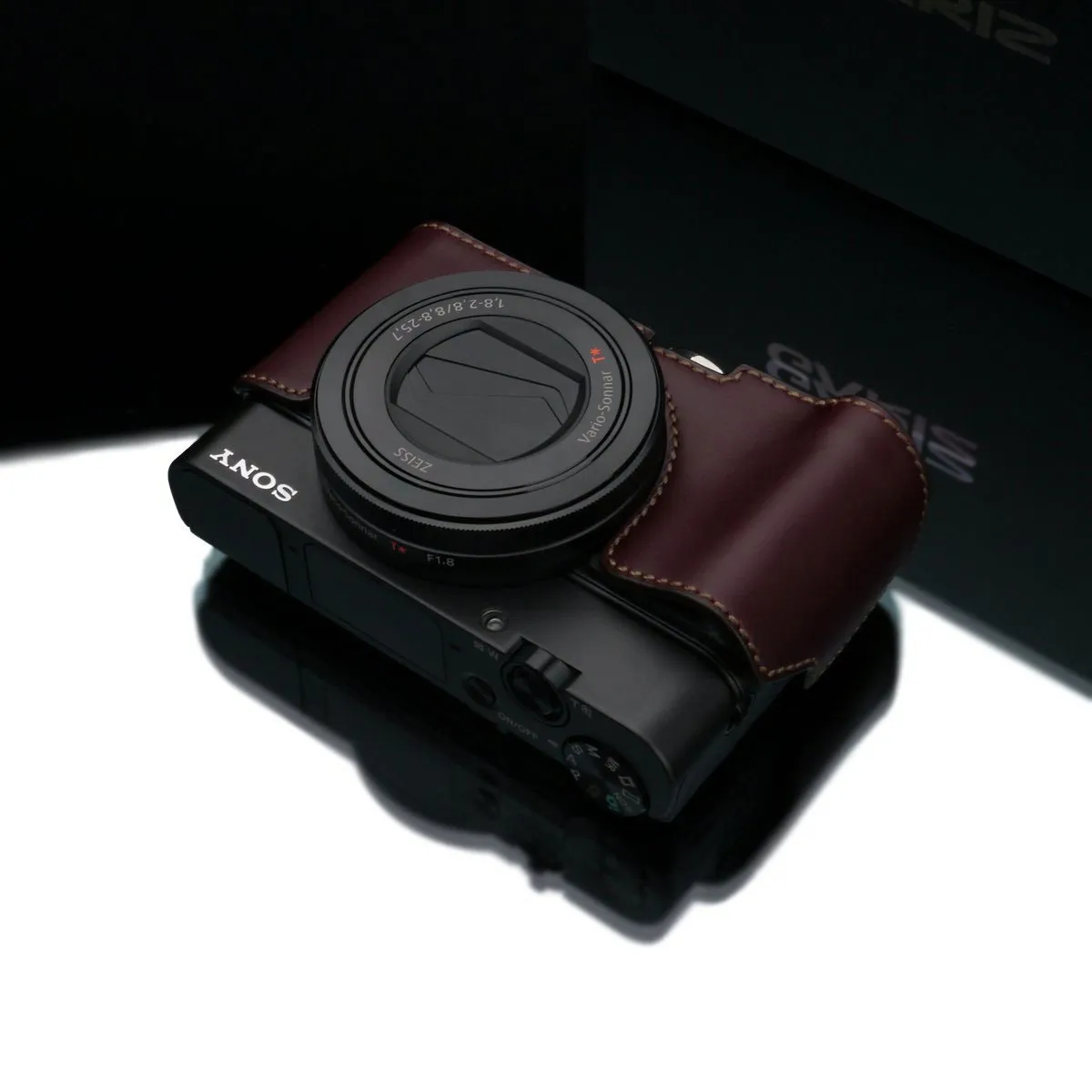 Gariz Sony RX100 MK3 / MK4 / MK5 Brown Leather Camera Half Case XS-RX100M3BR (Grip Version)