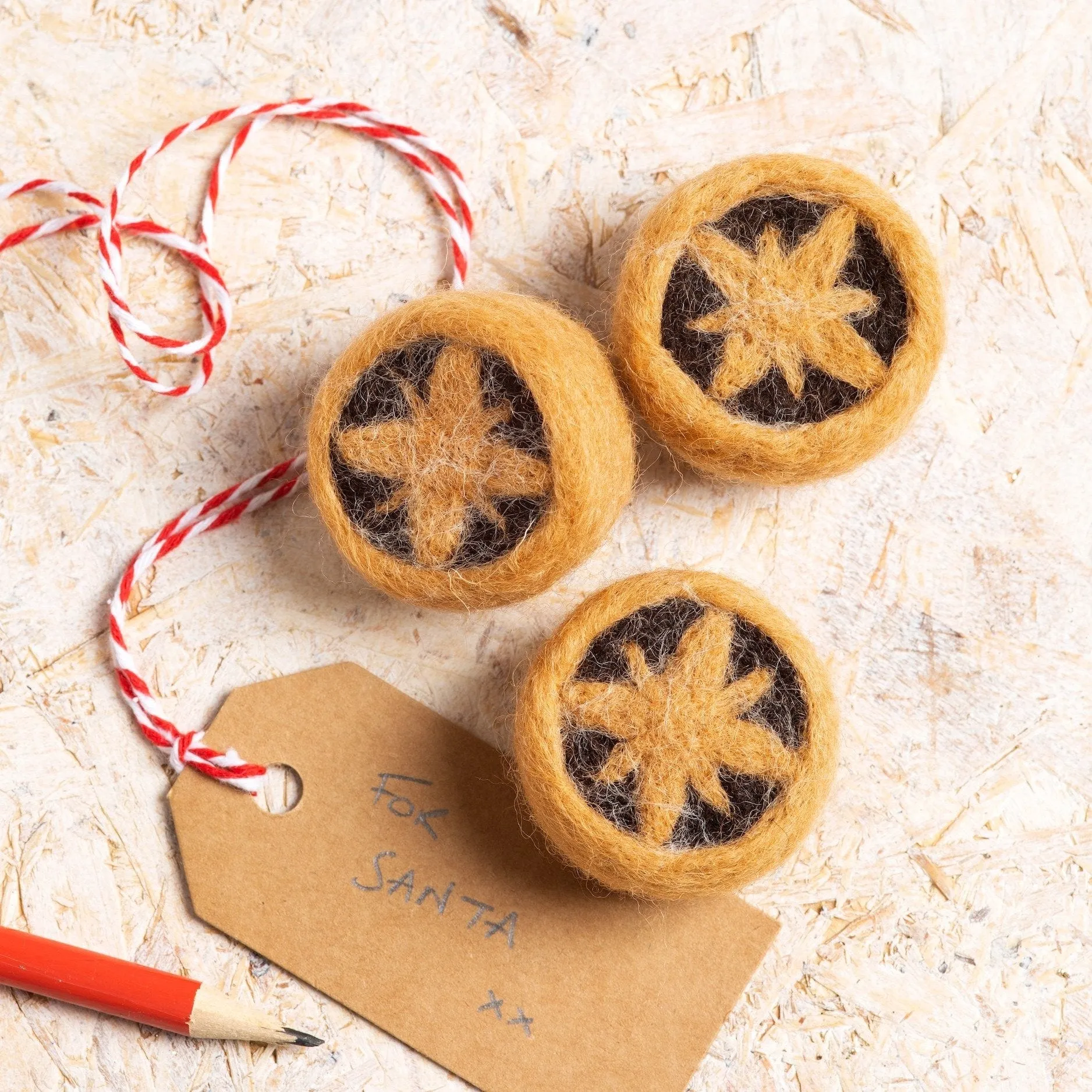 Mince Pies Needle Felting Kit